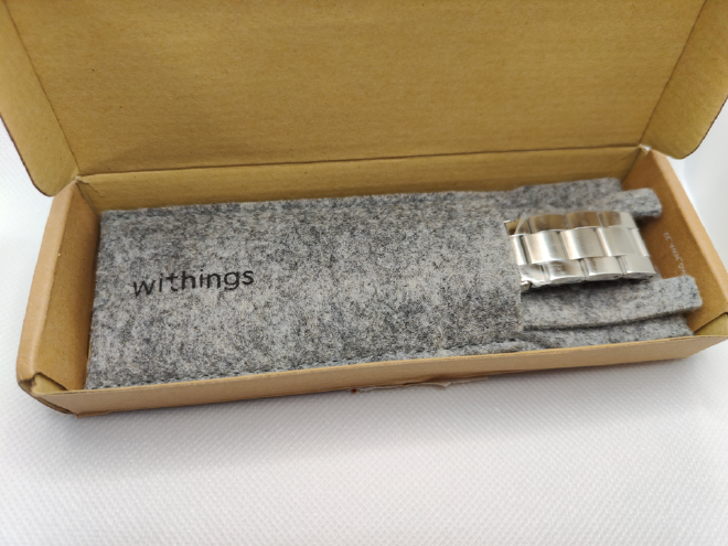 Spare metallic hand band